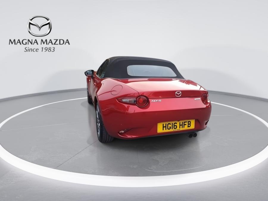 Mazda MX-5 Photo spincar-10f718f6b6628b6cc1cd693e76cbd6f1f3fd9af2.jpg