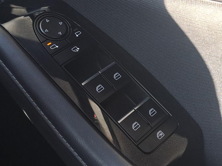 Mazda CX-30 Photo spincar-110020d48351c5b0230e6379e3782697e09bcf8a.jpg