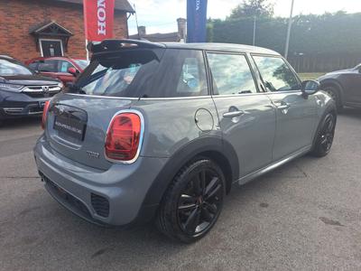 MINI Hatch Photo 13