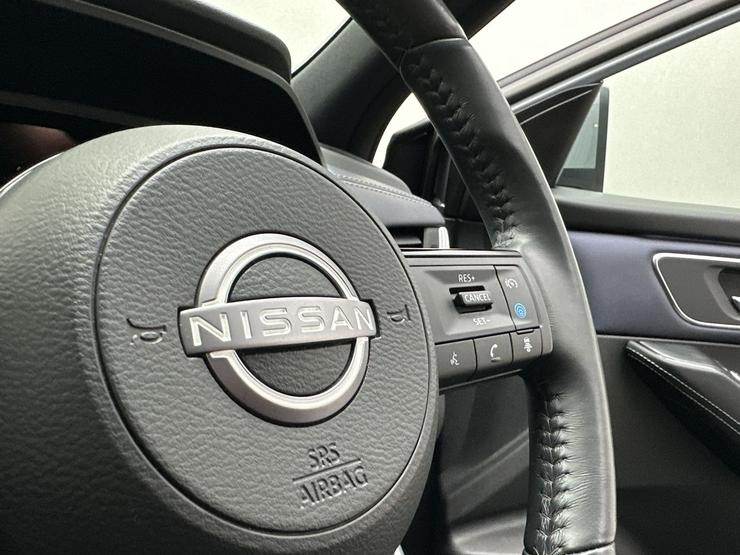 Nissan QASHQAI Photo spincar-129934e42fafdf1d9297bc4e1e506bb74b34a939.jpg