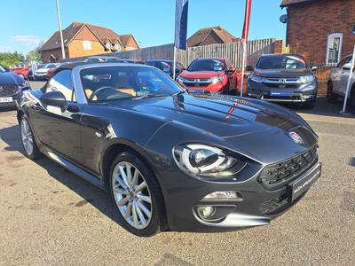 Fiat 124 Spider Photo 17