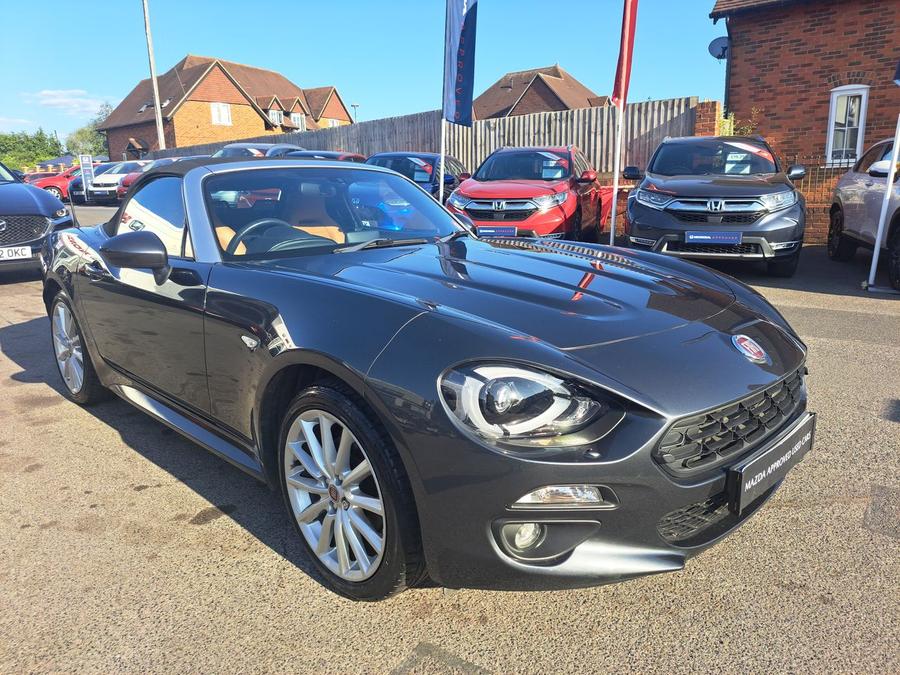 Fiat 124 Spider Photo spincar-12f1926d30a4fe24a955ff52adeb8b71958754e5.jpg