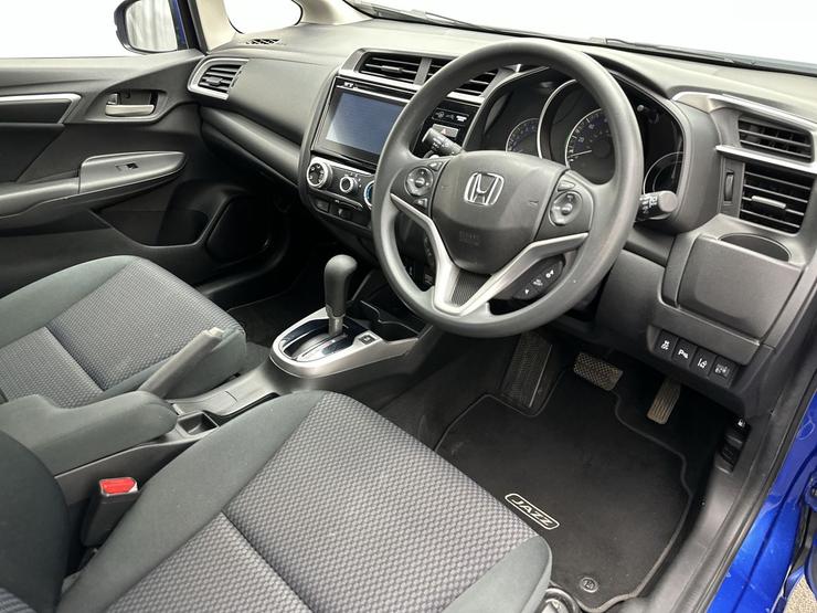 Honda Jazz Photo spincar-15cd24f97551a0df40c61d88f5555c3989eefaec.jpg