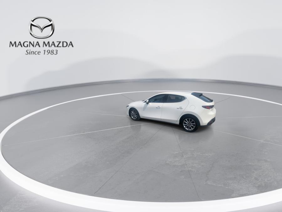Mazda Mazda3 Photo spincar-1695e1996c8b4f5a7a35c98af42028e2e9ab91da.jpg