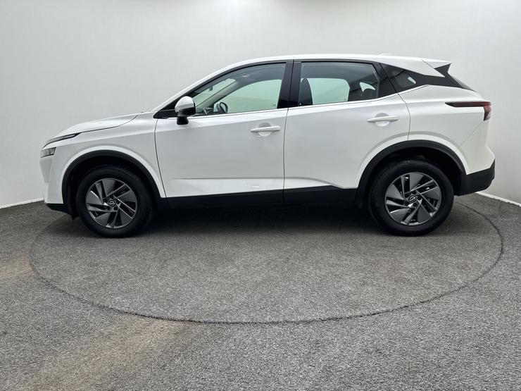 Nissan QASHQAI Photo spincar-16a62d1c45d999e0f4dd5d4ebfc7c19de612bf8d.jpg