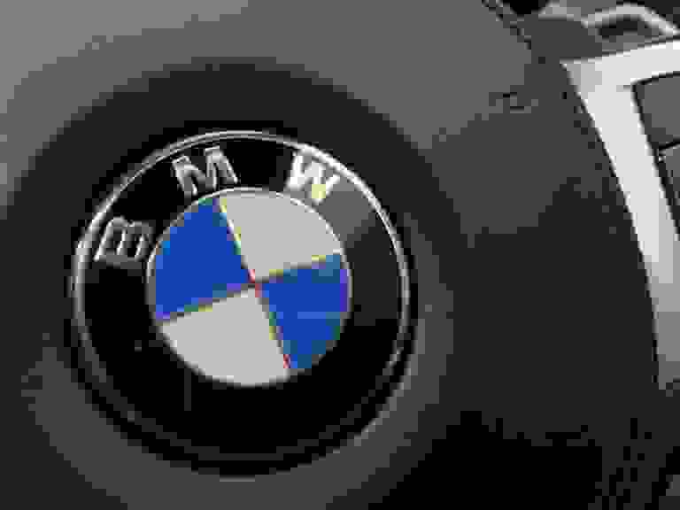 BMW 3 SERIES Photo spincar-17c58514b5b1325af83f2cfb65d1b2065b1a660a.jpg