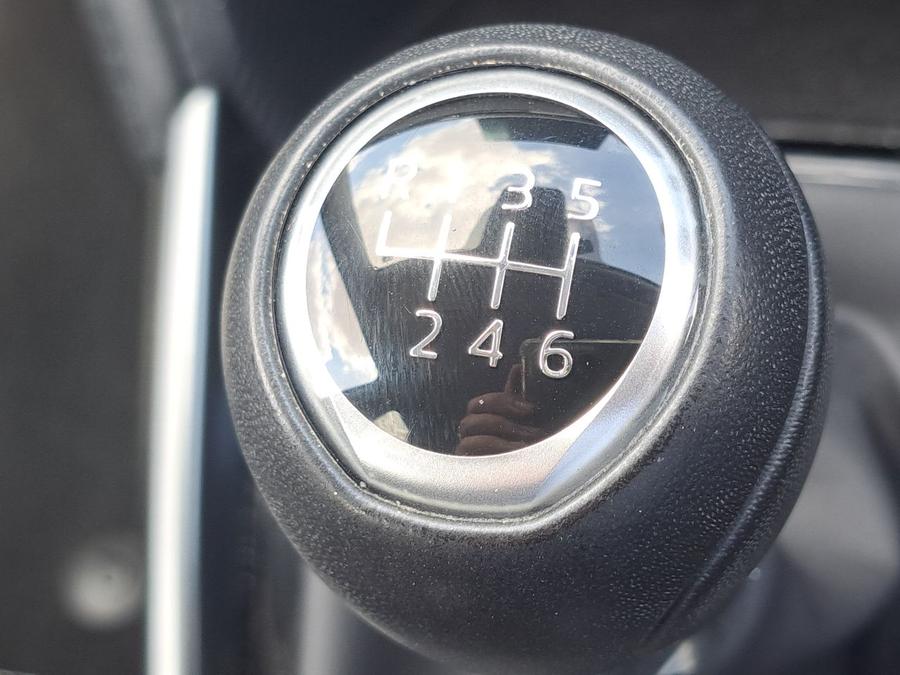 Mazda Mazda2 Photo spincar-17dbd8ceda4fc63fa5971598f336bdab56d337e3.jpg