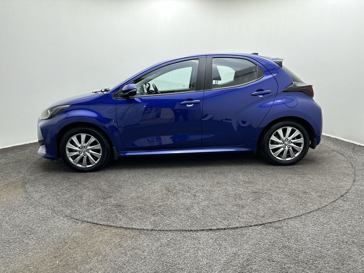 Toyota Yaris Photo 4