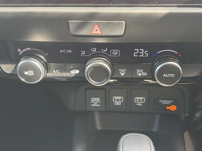 Honda Jazz Photo spincar-18c39f3b47079abc8f27b4fbca77f3b68d8f00c4.jpg