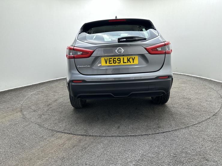 Nissan Qashqai Photo spincar-18f49bbdc78c992b65dba99cd1c1917f8bc0151a.jpg