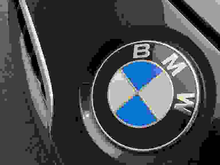 BMW 4 SERIES GRAN COUPE Photo spincar-196b0d6950d450db76a5980c10e59f896b91b373.jpg