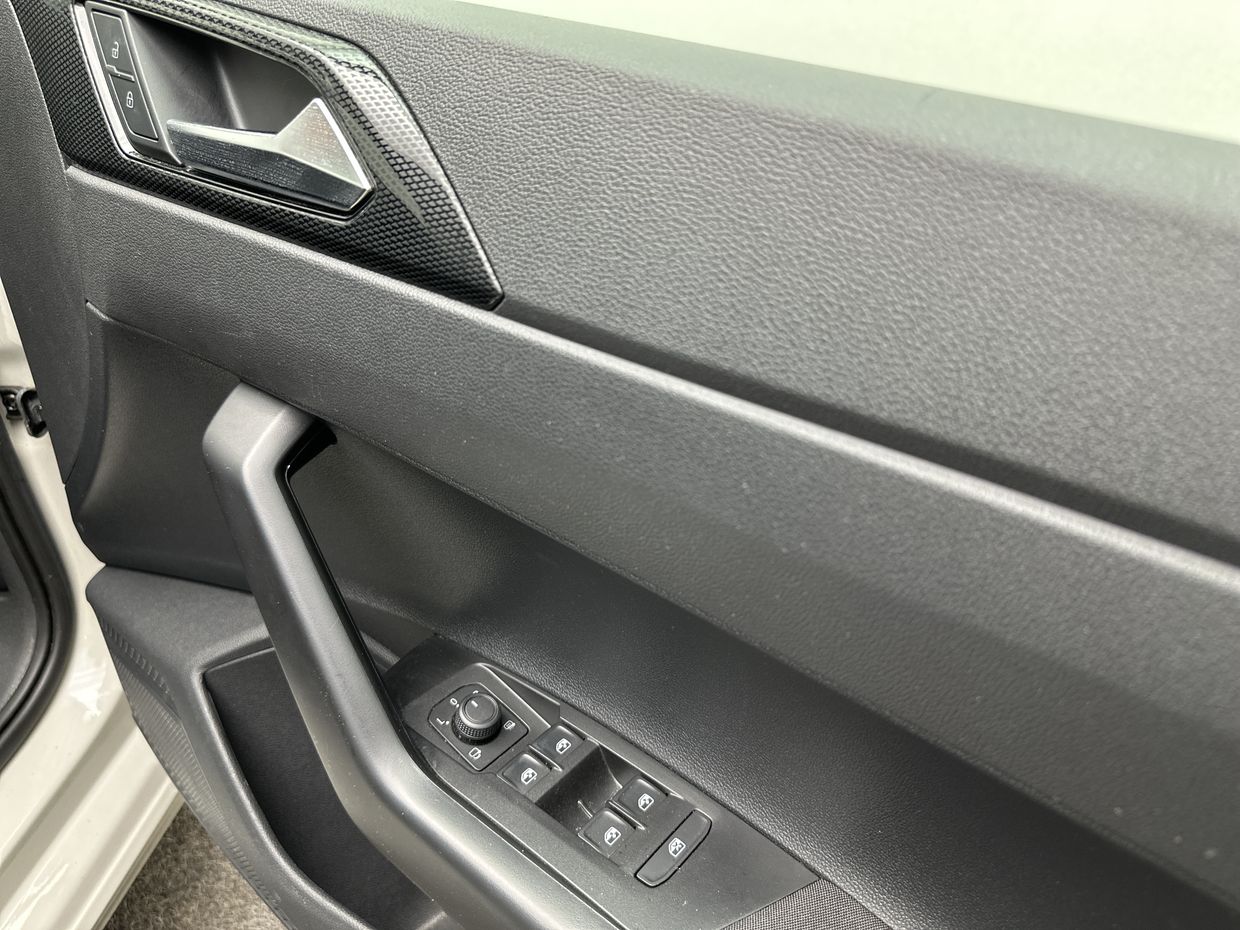 Volkswagen POLO Photo 16