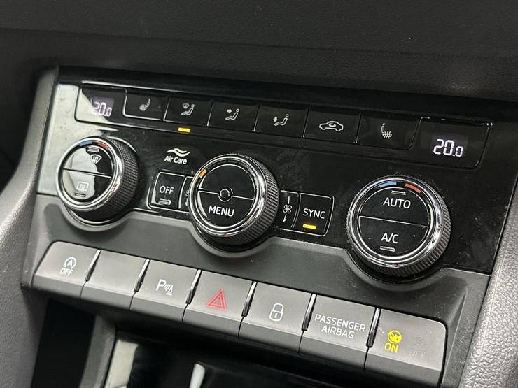 Skoda KAROQ Photo spincar-19bf274f63f14df6f72f68f3424fae31ea17d7c1.jpg