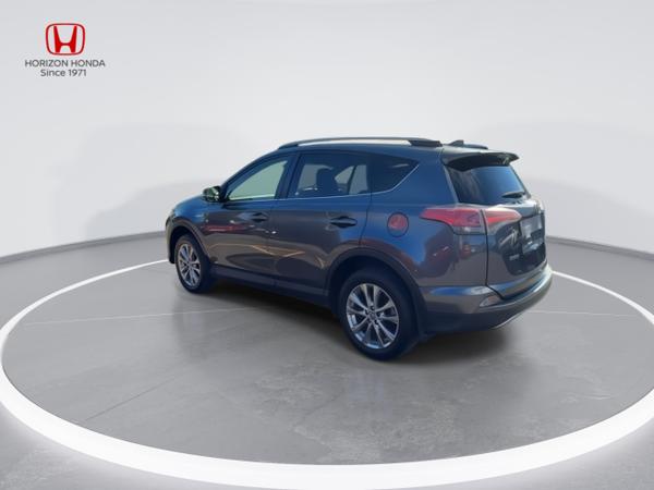 Toyota RAV4 Photo 1