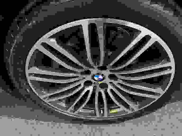 BMW 5 SERIES Photo spincar-1b4f5c46e1f2922e21ebd6639b7c9be03975bbe2.jpg