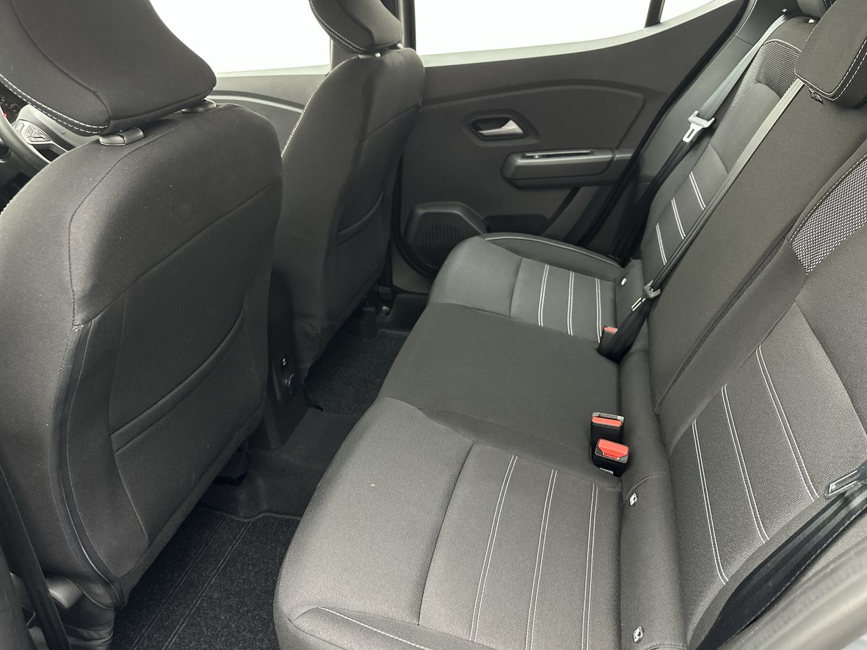 Dacia SANDERO Photo 18