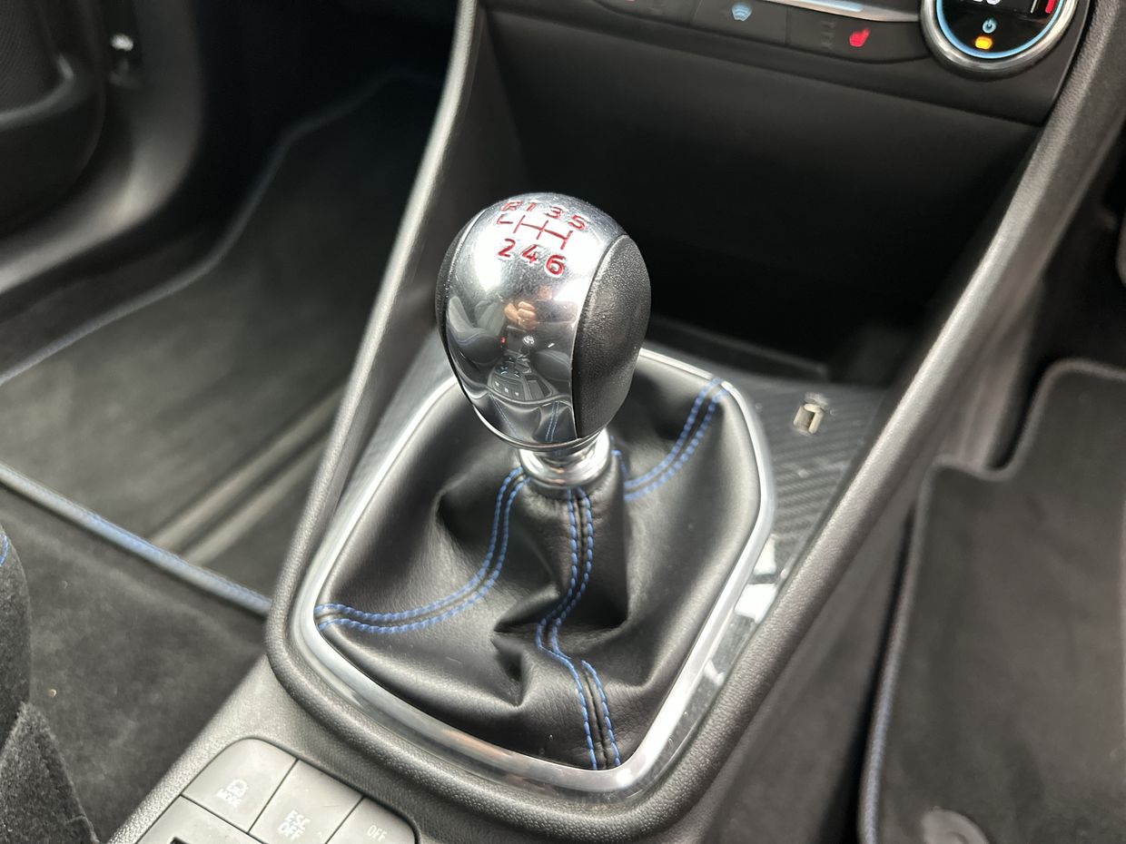 Ford Fiesta Photo 24