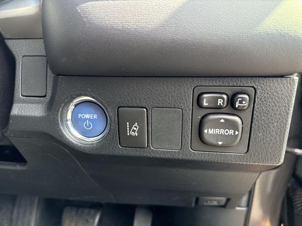 Toyota RAV4 Photo 35