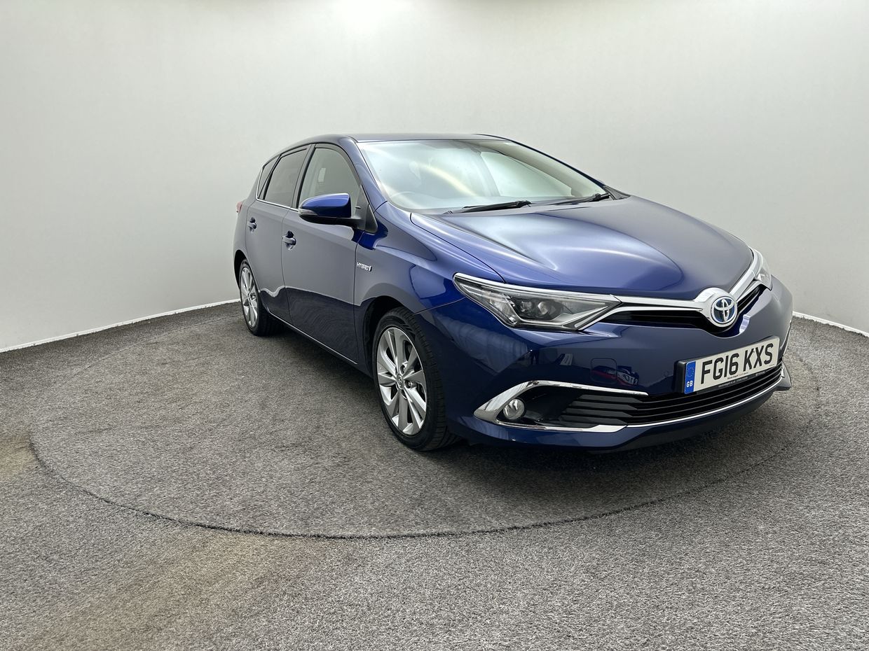 Toyota Auris Photo 1