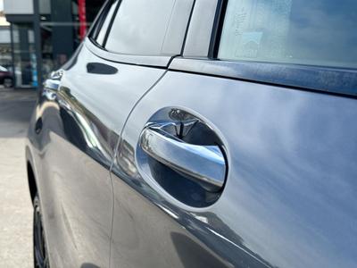 Mercedes-Benz GLA Photo 19