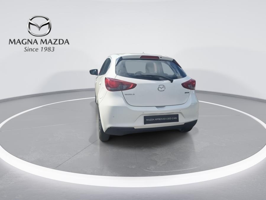 Mazda Mazda2 Photo spincar-1e3fa15fcde98621f036e7f8e033e9298b86c209.jpg