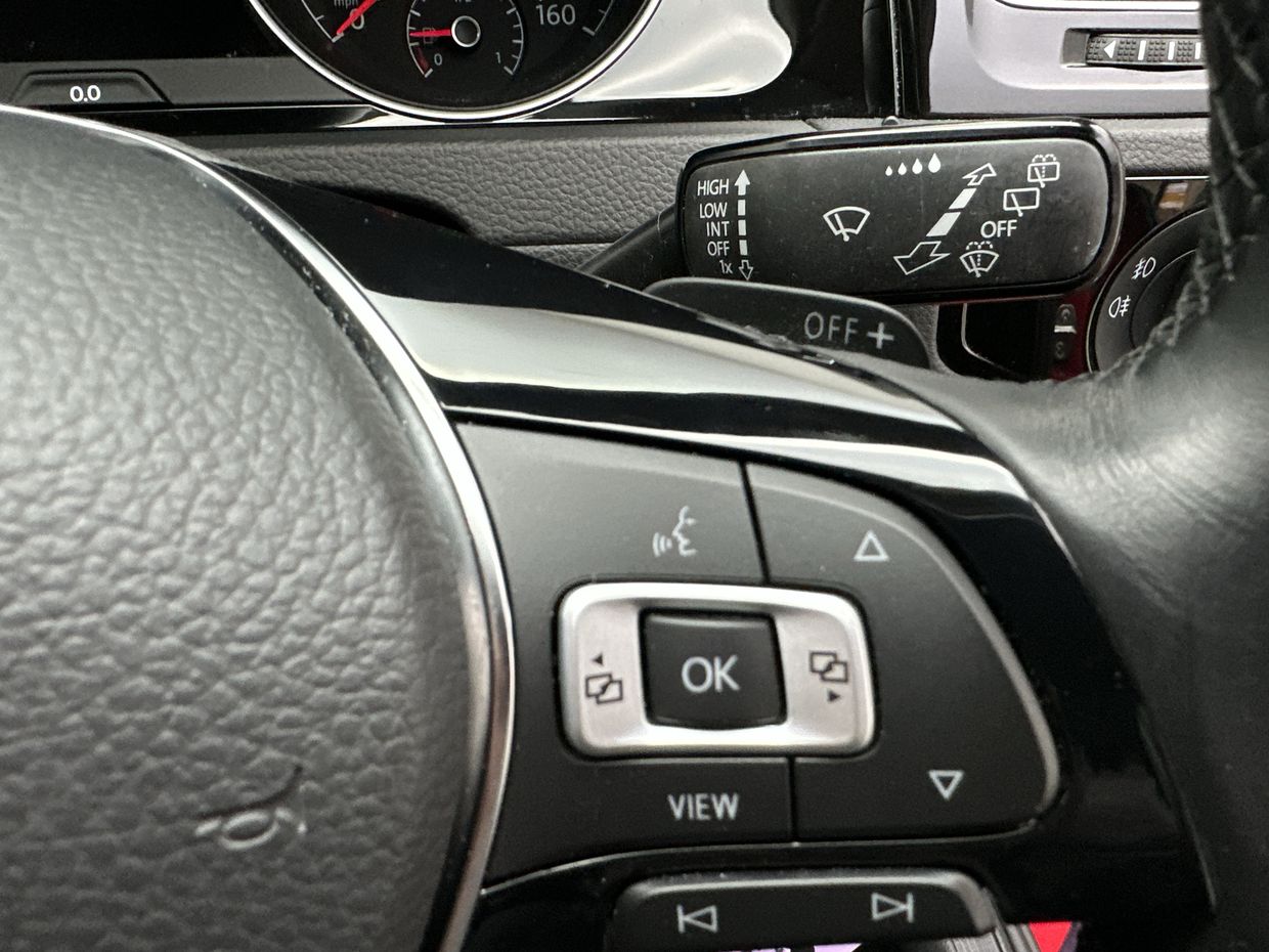Volkswagen GOLF Photo 11