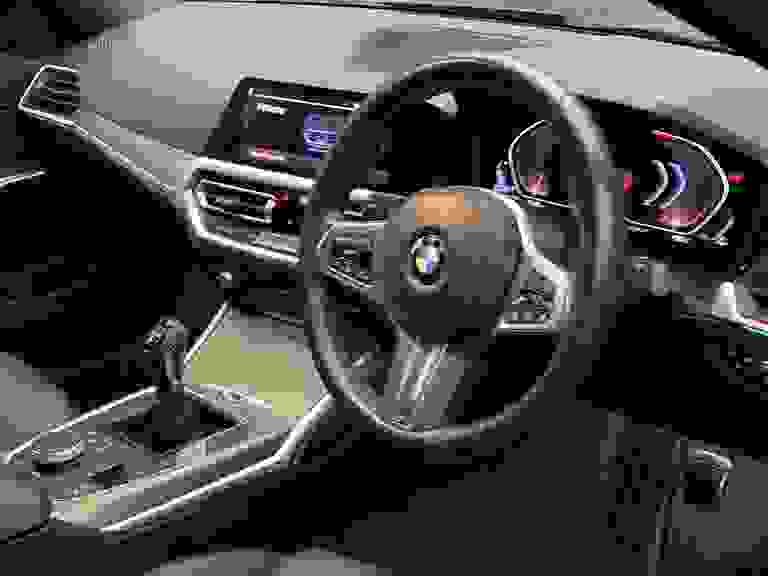 BMW 3 SERIES Photo spincar-1e8cd2e5994943f6bae5cd5038b161986e7872c1.jpg
