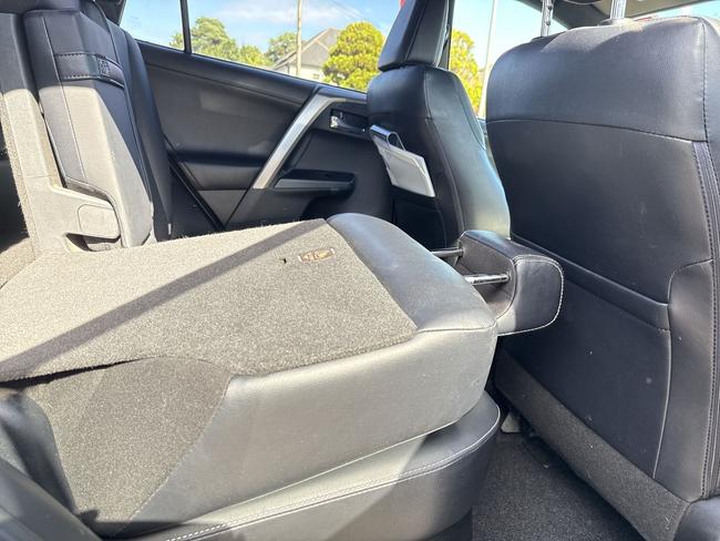 Toyota RAV4 Photo spincar-1ef3a7978baa7ad668ce4cf08c396bf184a41bd1.jpg