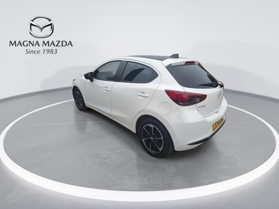 Mazda Mazda2 Photo spincar-1f6af071d94b9b8865ae61368fc99d65fe6db630.jpg