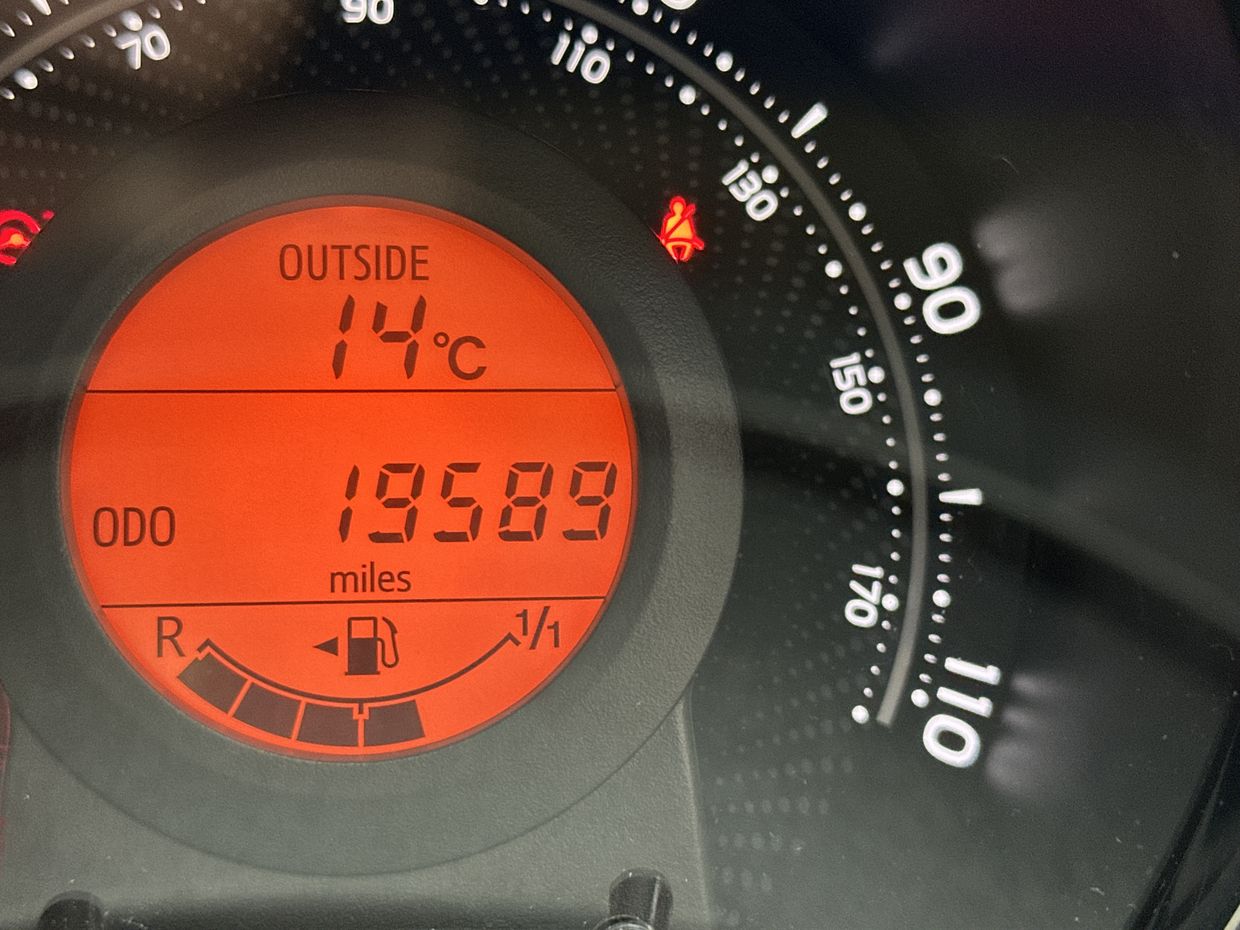 Toyota AYGO Photo 9