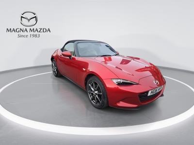 Mazda MX-5 Photo 1