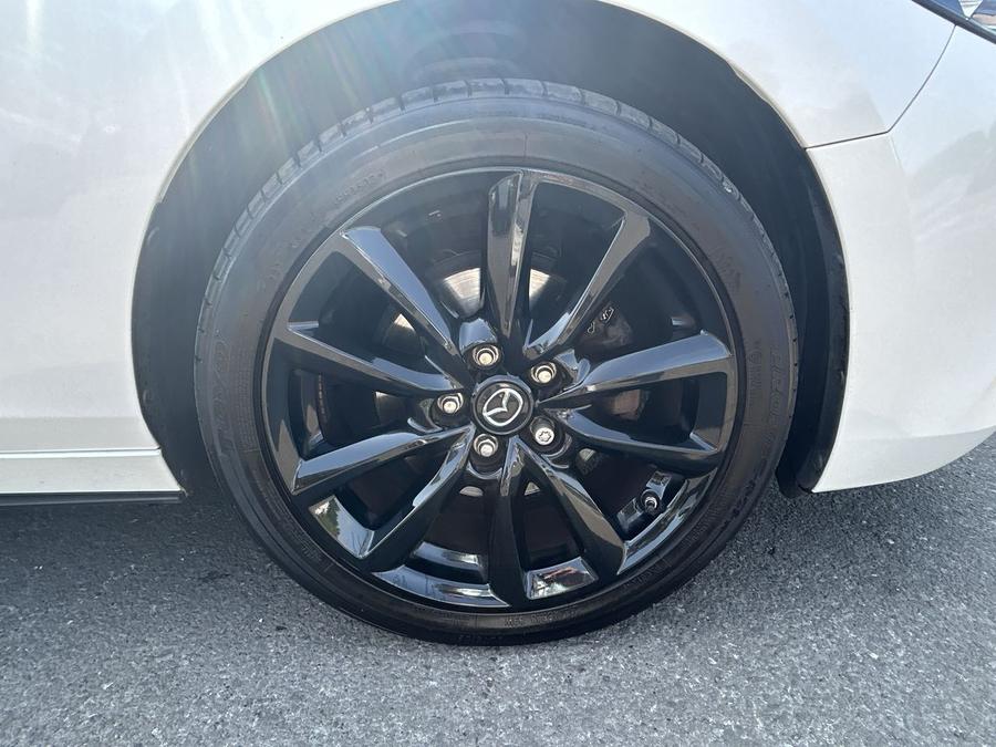 Mazda Mazda3 Photo spincar-23431068bc0bef1f4aba722cc99df77ae8f6c8f2.jpg