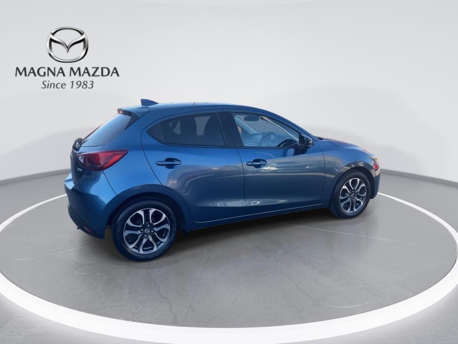 Mazda Mazda2 Photo spincar-255da7a445582c1c1a23f7a1dca02c11b98edffc.jpg