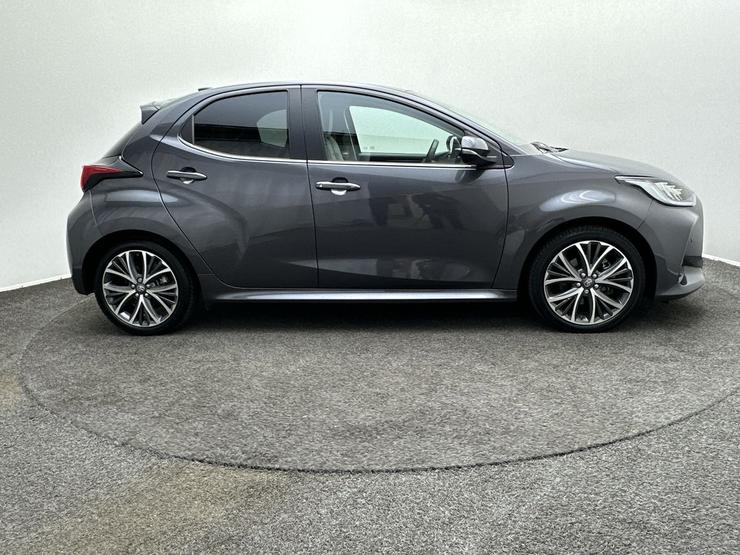 Toyota Yaris Photo spincar-26122a96a672c1f9dbeeef05f3ba30f9c87e9c65.jpg