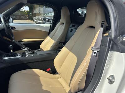 Mazda MX-5 Photo 23