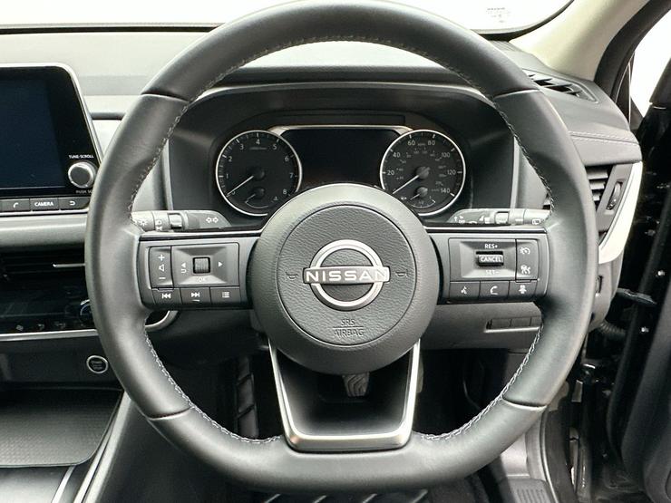 Nissan QASHQAI Photo spincar-2690ac604d82fd3a868bc941bdf1576b2cbbf044.jpg