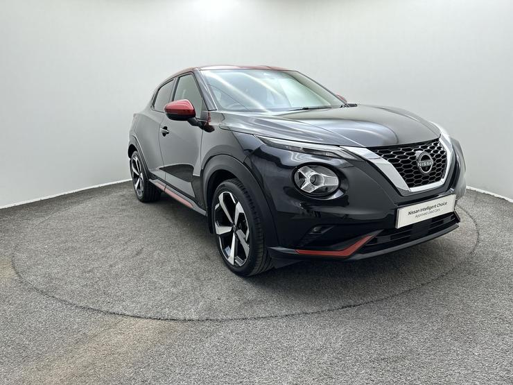 Nissan JUKE Photo spincar-269ec4f94dcfc6fcb838d379dd14d3ee7ccab42a.jpg