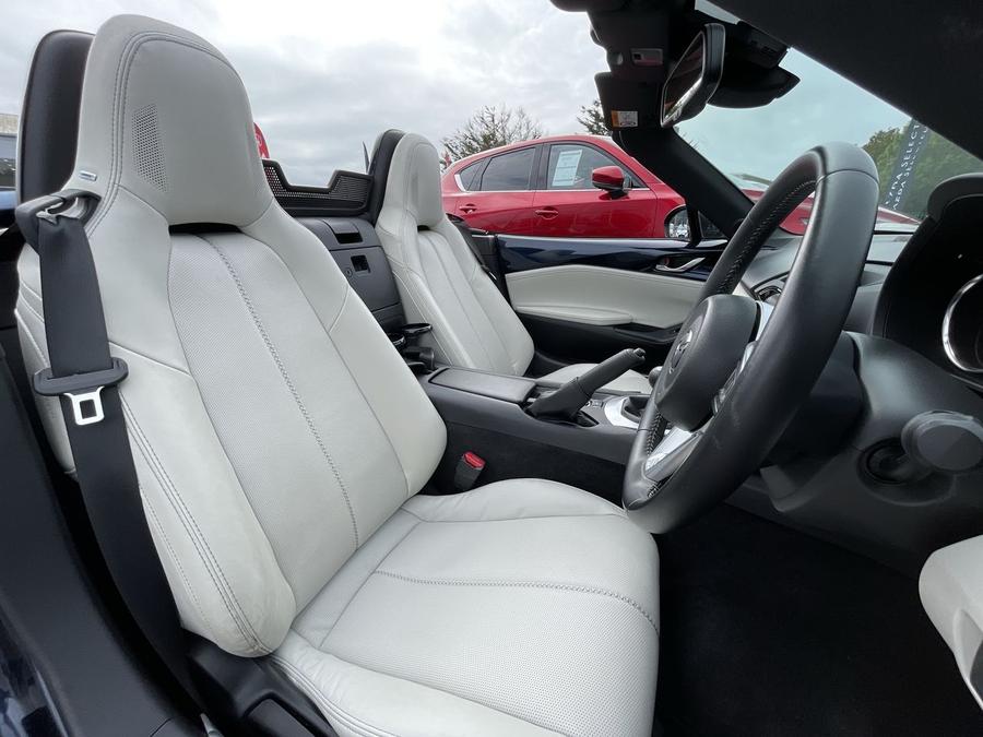 Mazda MX-5 Photo spincar-26a432edea80ec712956969c9729d09f0d27a620.jpg