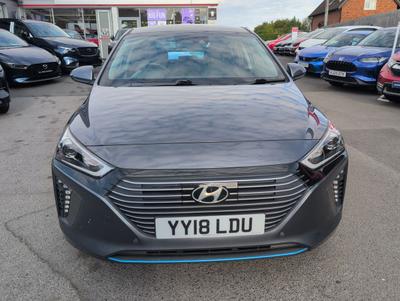 Hyundai IONIQ Photo 18