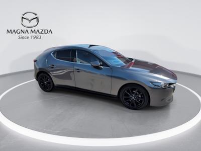 Mazda Mazda3 Photo 1