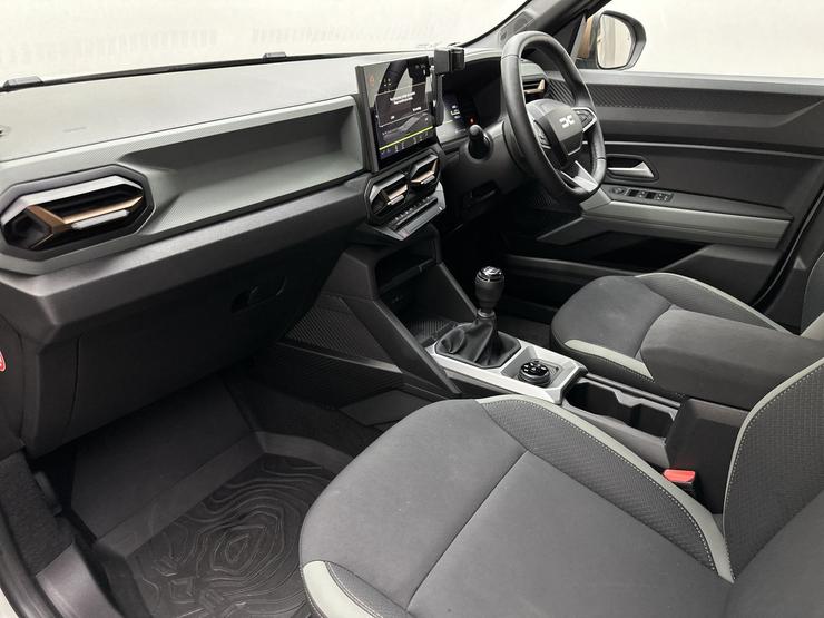 Dacia Duster Photo spincar-28c69f3e238393706dca27e02c700156aac0183c.jpg