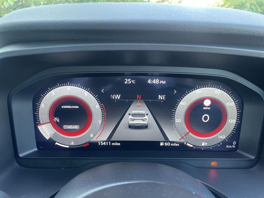 Nissan Qashqai Photo spincar-2a182a3b0501e8d6b540010d7e0c3fb681a38af8.jpg