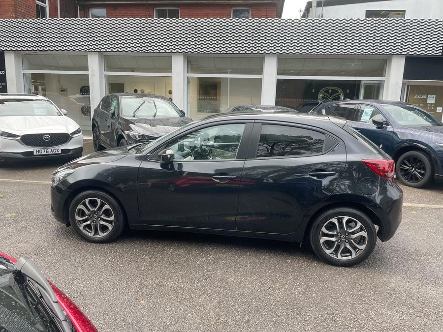 Mazda Mazda2 Photo spincar-2a1d6b8b6fd6d8c7989928393d6327a3324d39c8.jpg