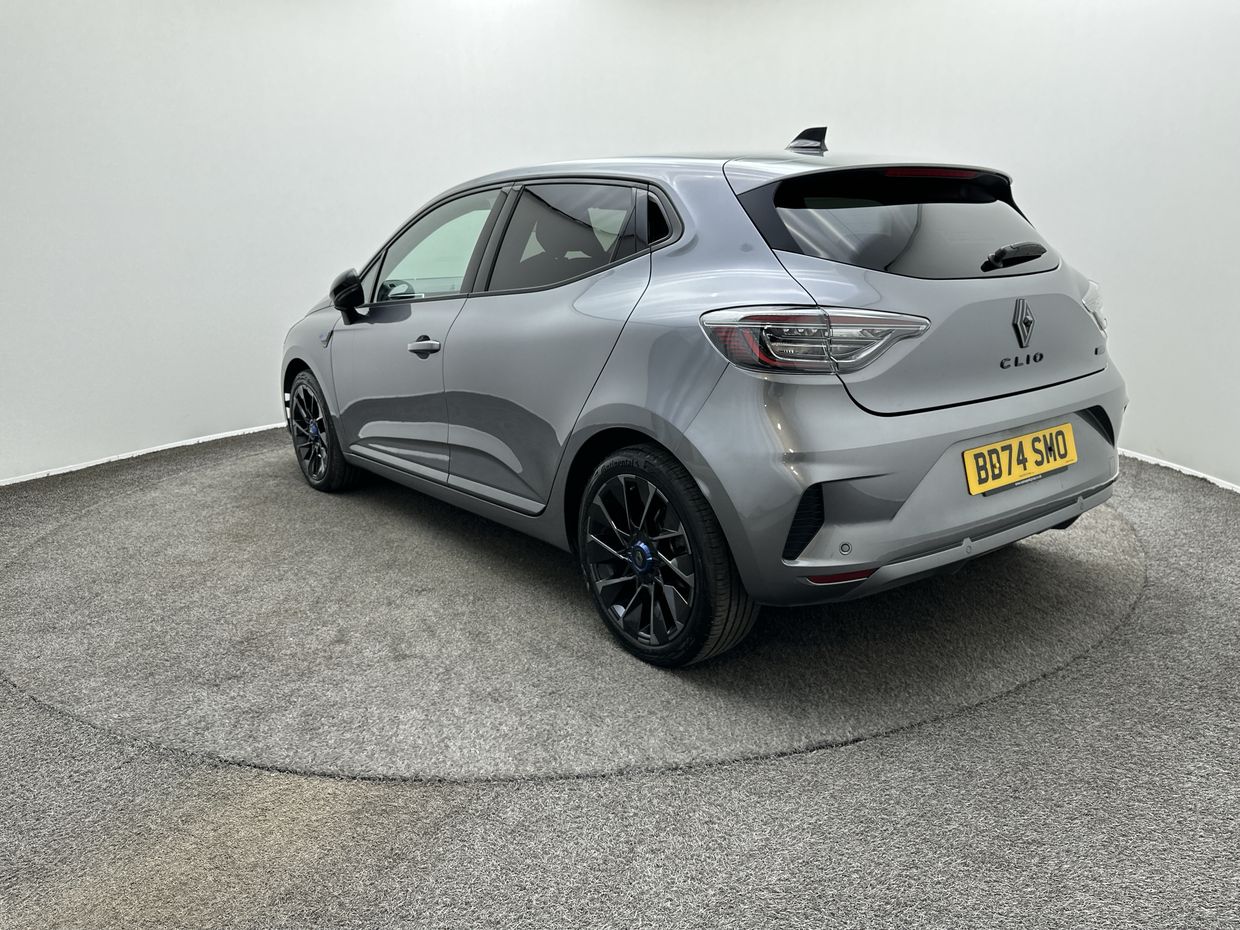Renault CLIO Photo 5