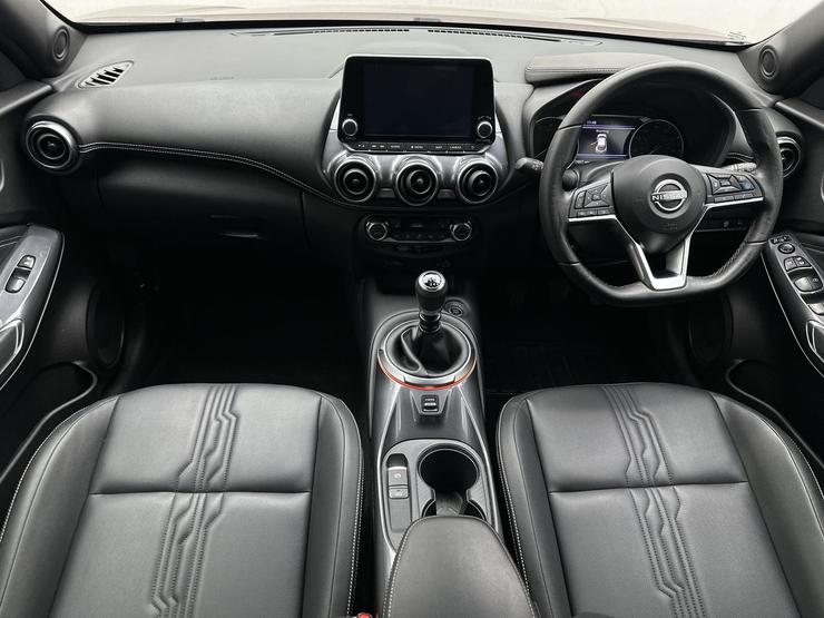 Nissan JUKE Photo spincar-2b5fe4ce921b7baa71b815db77f8d3e630bbb4d9.jpg