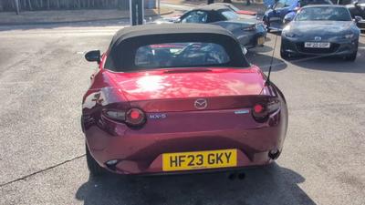 Mazda MX-5 Photo 7