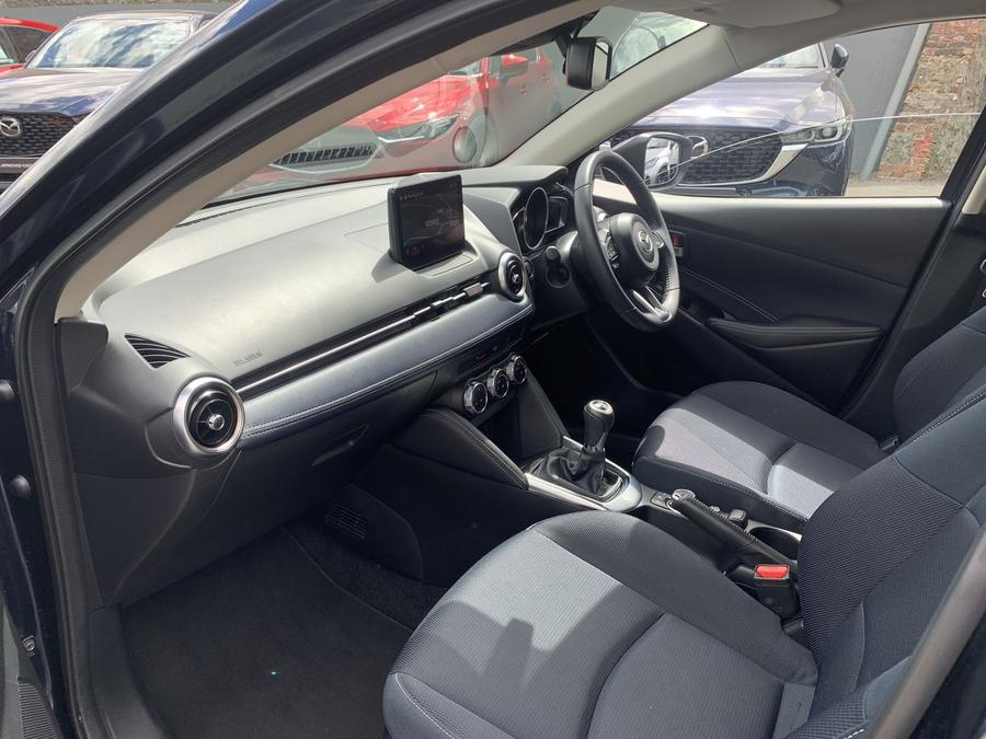 Mazda Mazda2 Photo spincar-2c1acee89c9a42a07bbacf4f58550b3c247ba0e2.jpg