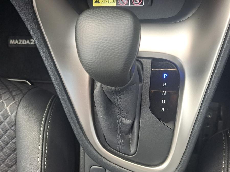 Mazda Mazda2 HYBRID Photo spincar-2c4532d7f7aee5920db013e72e9b92fa563075b7.jpg