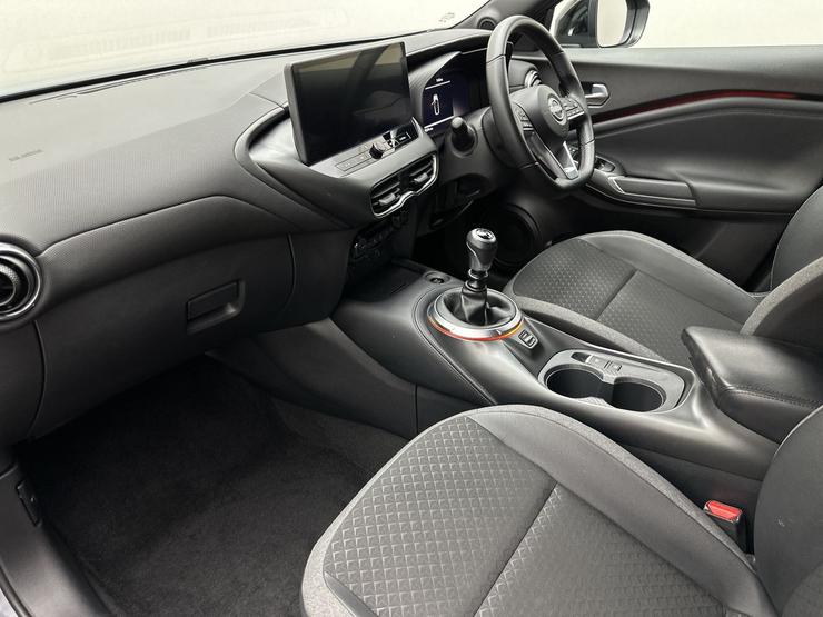 Nissan JUKE Photo spincar-2c5a9ae85c5dfab9f1f7b7f732b680092eb30e39.jpg