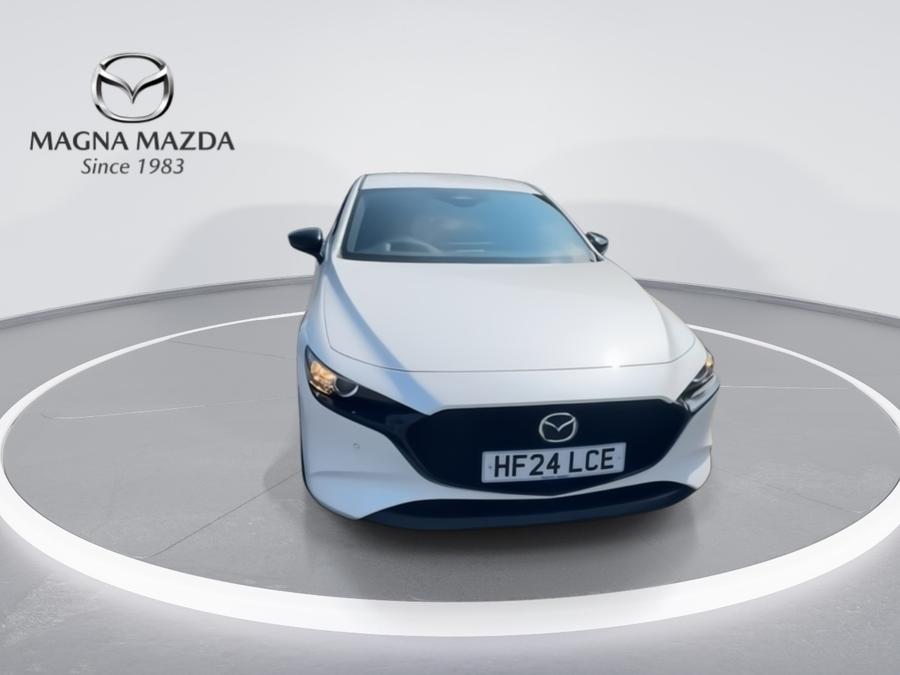 Mazda Mazda3 Photo spincar-2c8c00f9b61b2c15d4fe0feb0c37b82a123aedab.jpg